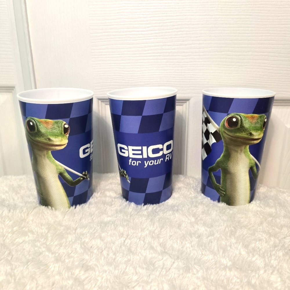 3 Geico Plastic Cups